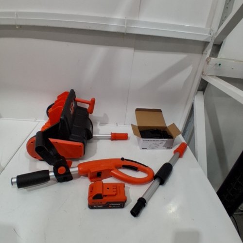 VOLTASK CORDLESS ELECTRIC SNOW SHOVEL WITH 1 BATTERY & CHARGER - 13" - 24V - BLACK/ORANGE (MODEL: CSS001-130OR-CAVK/SS-20B) image 4