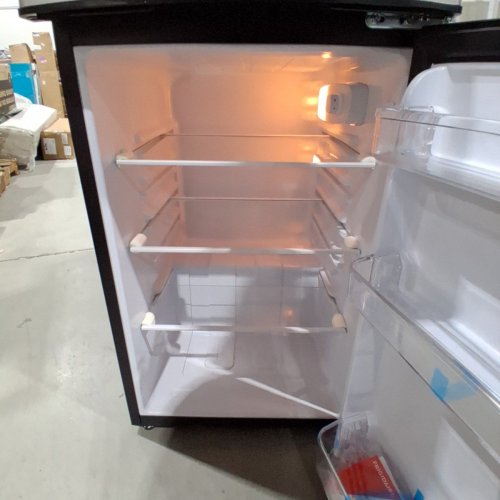 FRIGIDAIRE STAINLESS STEEL 2 DOOR FRIDGE/FREEZER - 4.5 CU. FT. - SILVER/BLACK (MODEL: EFR463-B) image 6