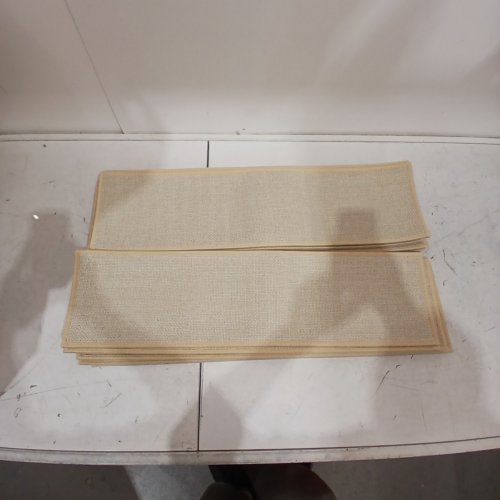 15PK NON-SLIP CARPET STAIR TREADS - 8" X 30" - BEIGE / LIGHT BROWN image 3