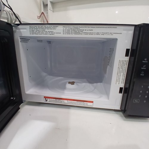 CHEFMAN COUNTERTOP MICROWAVE OVEN WITH 10 POWER LEVELS, 6 COOKING PRESETS, AND CHILD SAFETY LOCK - 0.9 CU.FT - 900W - BLACK (MODEL: RJ55-9-V2-CA) image 5