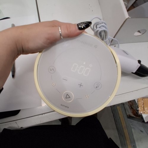 MEDELA SONATA DOUBLE ELECTRIC BREAST PUMP WITH CARRYING BAG, APP CONNECTION - YELLOW/BLACK/GREY (MODEL: 58100) image 2
