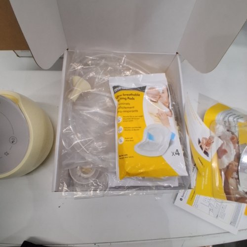 MEDELA SONATA DOUBLE ELECTRIC BREAST PUMP WITH CARRYING BAG, APP CONNECTION - YELLOW/BLACK/GREY (MODEL: 58100) image 5