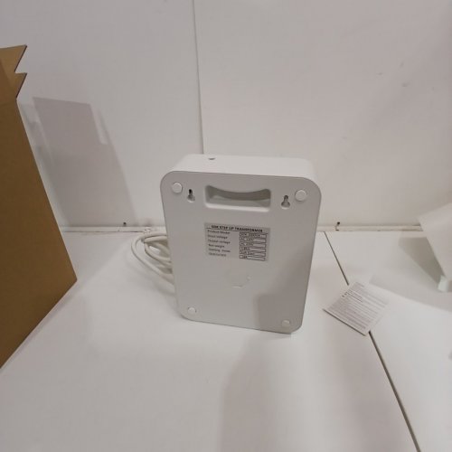ZHENGXI STEP UP VOLTAGE CONVERTER TRANSFORMER - 110-220V - 2000W - WHITE (MODEL: ‎SDK-2000VA) image 3