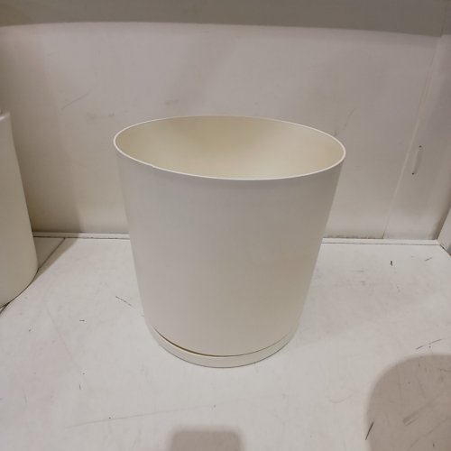 ROOM ESSENTIALS INDOOR OUTDOOR PLANTER POTS - 12" - WHITE image 3