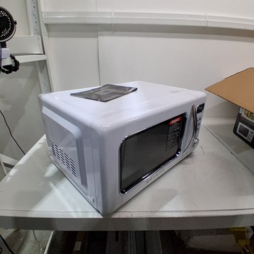 GALANZ RETRO STYLE COUNTERTOP MICROWAVE OVEN - 1.1CU.FT. - MILKSHAKE WHITE (MODEL: GLCMKZ11WER10) image 5