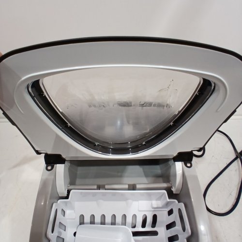 FRIGIDAIRE PORTABLE COMPACT ICE MAKING MACHINE - BLACK - (MODEL: EFIC128-BLACK-6COM) image 5