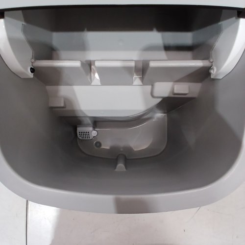 FRIGIDAIRE PORTABLE COMPACT ICE MAKING MACHINE - BLACK - (MODEL: EFIC128-BLACK-6COM) image 7
