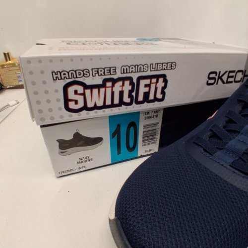 SKECHERS SWIFT FIT SHOES - SIZE 13 - NAVY (ITEM: 2566407) image 2