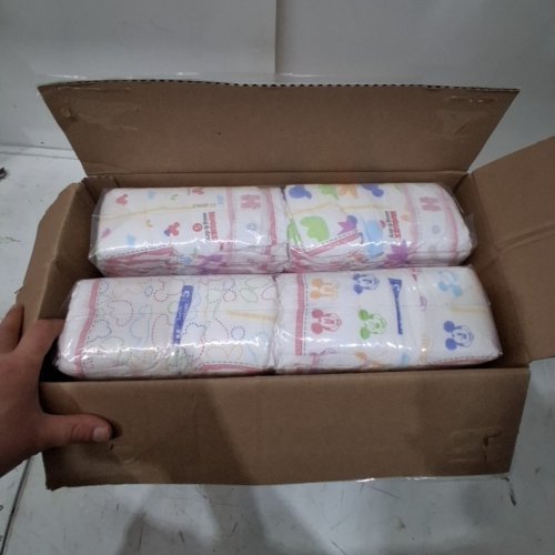 84PK HUGGIES SNUG AND DRY BABY DIAPERS - SIZE 5 image 2