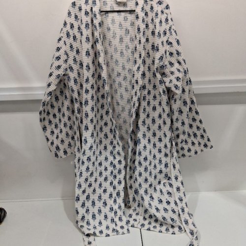 THRESHOLD WAFFLE ROBE - L/XL - BLUE/FLORAL (MODEL: 064184438) image 3