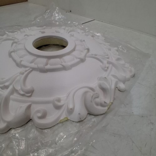 EKENA MILLWORK RILEY CEILING MEDALLION - 18" OD X 3 1/2" ID X 1 1/2"- WHITE (MODEL:CM18RL) image 3
