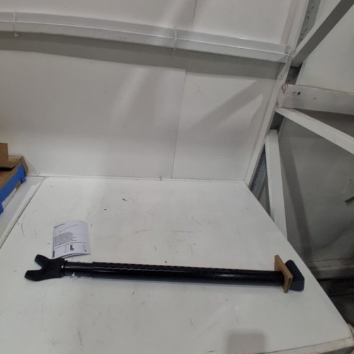 AMAZON BASICS ADJUSTABLE SECURITY BAR/DOOR JAMMER- 27.5" - BLACK image 2