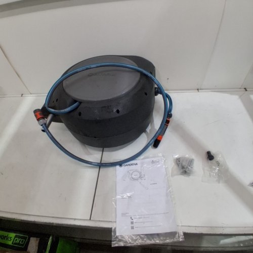 GARDENA RETRACTABLE HOSE REEL - 100FT - DARK GREY / BLUE (ITEM: 20505-81) image 2