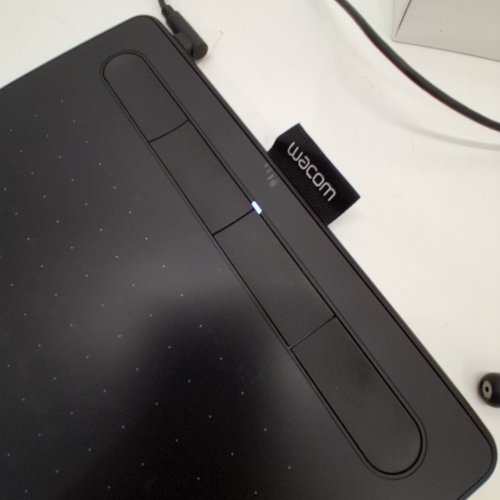 WACOM INTUOS SMALL DRAWING TABLET - 7.9" x 6.3" - BLACK (MODEL: CTL4100) image 2