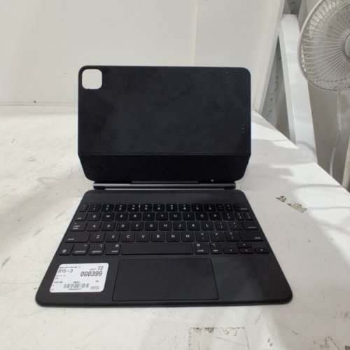 MOBEE KEYBOARD CASE MAGNETIC DETACHABLE BACKLIT KEYBOARD WITH TRACKPAD - FOR IPAD PRO 10" - BLACK image 2