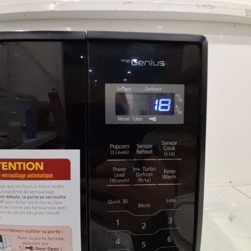 PANASONIC INVERTER GENIUS SENSOR MID-SIZED MICROWAVE OVEN - 1.2 CUBIC FEET - BLACK/STAINLESS STEEL - (MODEL: NN-ST676S) image 2