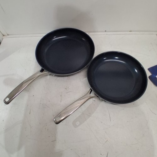 2PC BLUE DIAMOND COOKWARE DIAMOND INFUSED CERAMIC NON-STICK FRYING PAN SKILLET SET - 11" / 9.5" - BLUE - (MODEL: ‎CC002197-001) image 2