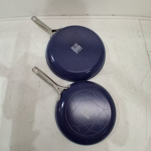 2PC BLUE DIAMOND COOKWARE DIAMOND INFUSED CERAMIC NON-STICK FRYING PAN SKILLET SET - 11" / 9.5" - BLUE - (MODEL: ‎CC002197-001) image 3