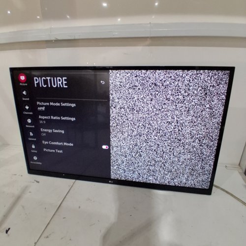 LG 4K UHD HDR SMART LED TV - 43" - - BLACK (MODEL: 43UJ6200) image 2