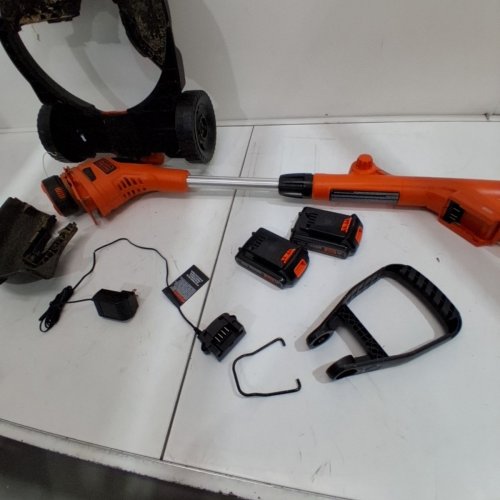 BLACK + DECKER 3-IN-1 CORDLESS LAWN MOWER/EDGER/STRING TRIMMER - 20V - BLACK/ORANGE - (MODEL:‎MTC220) image 5