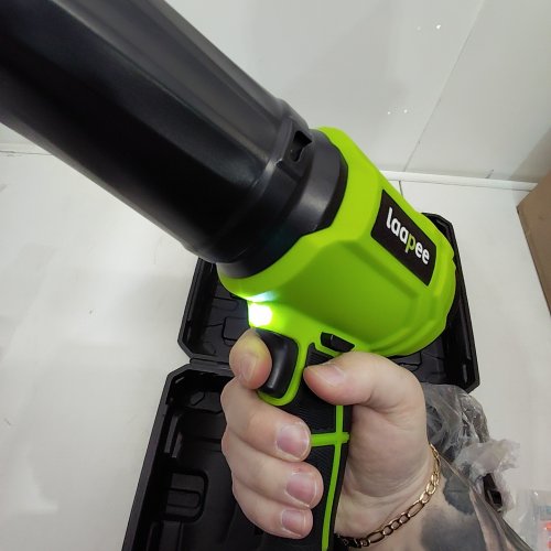 LAAPEE 21V CORDLESS HANDHELD LEAF BLOWER WITH X2 4.0AH BATTERIES & CHARGER - CARRY CASE INCLUDED - GREEN (MODEL: BF828) image 2