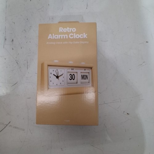 GEMS RETRO ANALOG ALARM CLOCK, TIME , DATE & DAY - BEIGE (MODEL: 080-17-7089) image 2