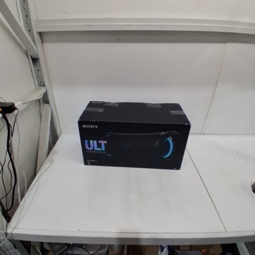 SONY ULT FIELD 7 WATERPROOF WIRELESS BASS BOOST BLUETOOTH SPEAKER -LONG BATTERY LIFE & QUICK CHARGING, DYNAMIC PARTY LIGHTING, COMFORTABLE HANDLE, IP67 WATERPROOF - BLACK (MODEL: SRSULT70.UC7) image 8