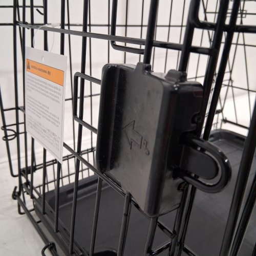 AMAZON BASICS FOLDABLE SINGLE-DOOR METAL WIRE DOG CRATE WITH DIVIDER - 24" X 16" - BLACK image 3