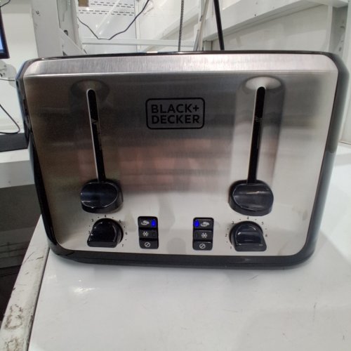 BLACK+DECKER 4-SLICE TOASTER - BLACK/SILVER - (MODEL:TR7847-1BDC) image 2