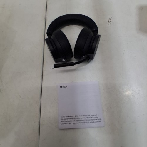 MICROSOFT XBOX WIRELESS HEADSET WITH BLUETOOTH BLACK/GREEN image 3