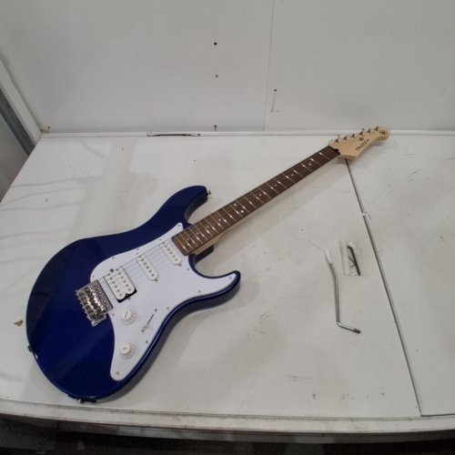 YAMAHA PACIFICA SERIES 6-STRING ELECTRIC GUITAR - RIGHT HANDED - DARK METALLIC BLUE (MODEL: PAC012) image 2
