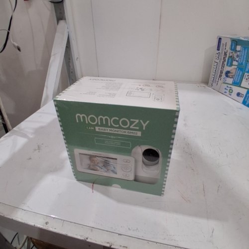 MOMCOZY SMART WIFI BABY 5" MONITOR WITH CAMERA AND AUDIO WITH WALL MOUNT, MOTION & CRY DETECTION - 1080P - WHITE - (MODEL:BM02) image 3