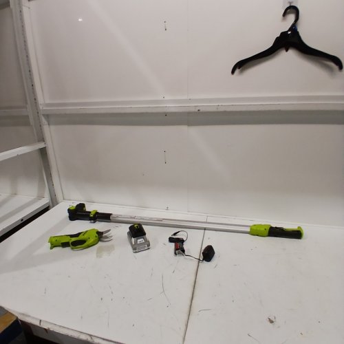 SUN JOE CORDLESS TELESCOPING POLE PRUNER WITH BATTERY- 24 V - 4FT-5.83FT GREEN/BLACK (MODEL: 24V-LRPL2-LTE-SJG) image 3