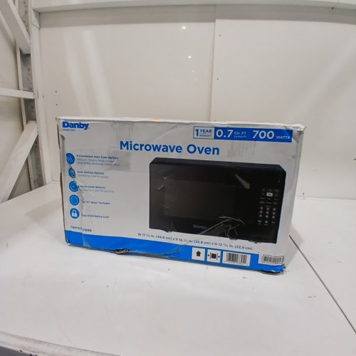 DANBY 700w COUNTERTOP MICROWAVE - 0.7 CU.FT - BLACK (MODEL: DBMW0721BBB) image 5