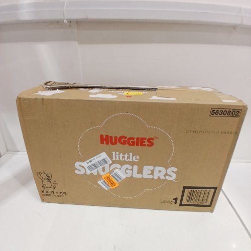 198PK HUGGIES LITTLE SNUGGLERS BABY DIAPERS - SIZE 1 (UPTO 14LBS) - DISNEY WINNIE THE POOH (MODEL: 56308) image 2