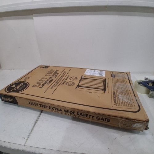 REGALO EASY STEP EXTRA WIDE BABY GATE - 30" X 29"-49" - WHITE (MODEL: 1164 EW DS) image 3