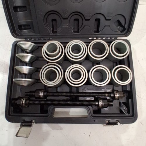 28PC PULL AND PRESS SLEEVE BUSHING EXTRACTOR KIT WITH CARRYING CASE - BLACK (MODEL: XC6128) image 3