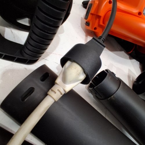 BLACK AND DECKER CORDED BACK PACK LEAF BLOWER, VACUUM & MULCHER, 250MPH, 400CFM - BLACK/ORANGE (MODEL : BEBL7000) image 2