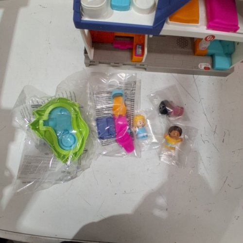 10PC FISHER PRICE LITTLE PEOPLE FRIENDS TOGETHER PLAY HOUSE - MULTICOLOR (MODEL: HBY89) image 4