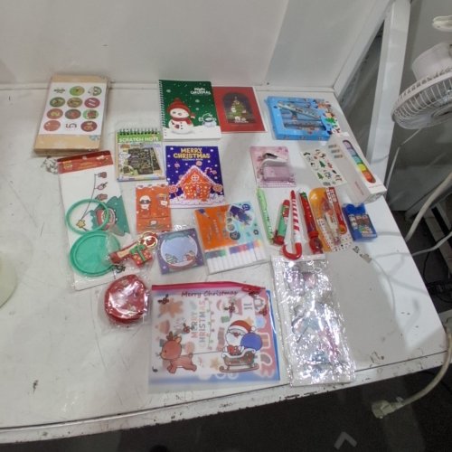 DIY KIDS CHRISTMAS PARTY FAVORS AND STATIONERY ASSORTMENTS- RED image 2