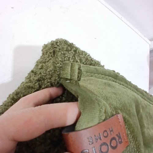 ROOTS HOME SHERPA THROW BLANKET - 50" X 70" - GREEN/WHITE (ITEM: 2620482) image 3