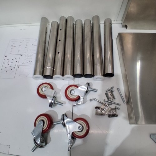 STAINLESS STEEL FOOD PREP WORKTABLE WITH ADJUSTABLE UNDERSHELF AND WHEELS - 700LB TOTAL LOAD CAP - 24" X 18" - SILVER (MODEL: GZT61*45*86) image 3