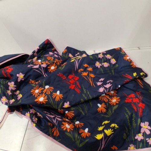 HUNTER OUTDOOR PACKABLE BLANKET WITH HANDLES - 60" X 72" - NAVY BLUE/BOTANICAL (MODEL: 1909192) image 3
