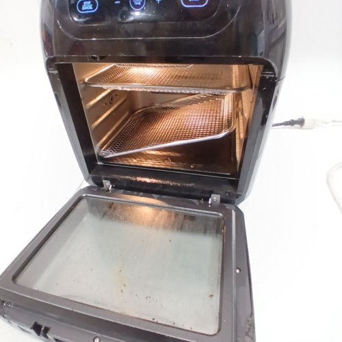 CHEFMAN 17-SETTING DIGITAL AIR FRYER OVEN - 10L CAPACITY - BLACK (MODEL: RJ38-10-RDO-V2-NR-CA-AM) image 4