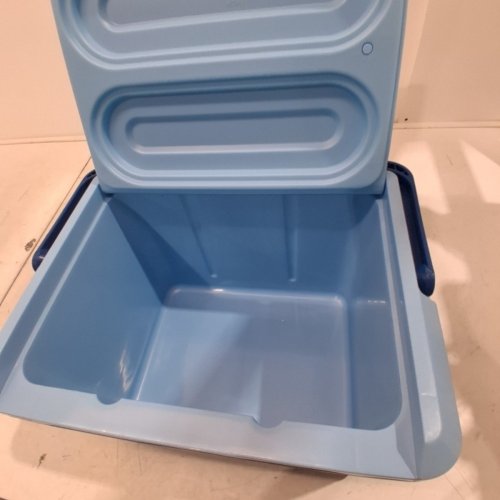 SUN SQUAD 14-CAN COOLER - 10 QT; 13" X 9 3/4" X 9 7/16" - BLUE image 4