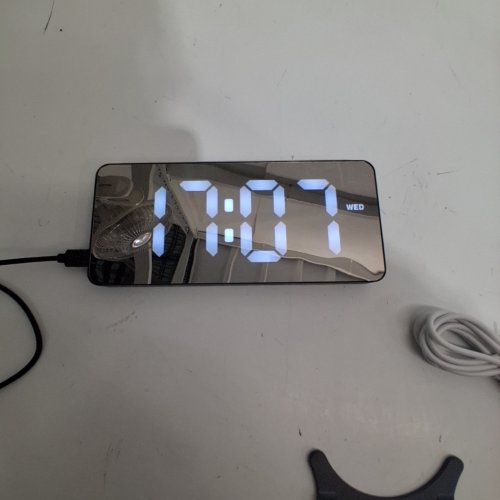 LED DIGITAL ALARM CLOCK - BLACK/MIRROR image 2