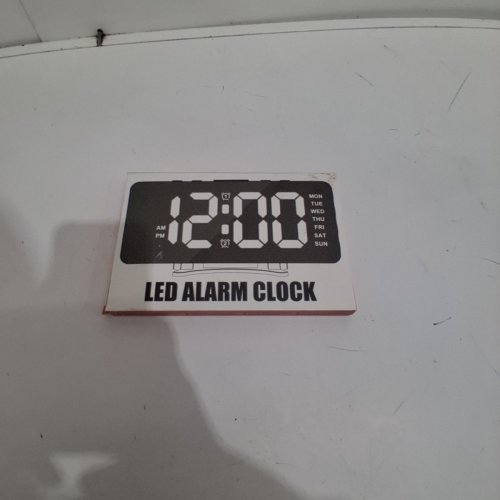 LED DIGITAL ALARM CLOCK - BLACK/MIRROR image 4