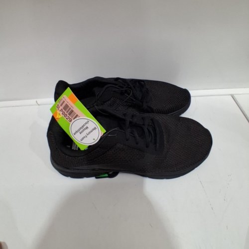 MENS ATHELTIC WORKS REACTIVE MEMORY FOAM SNEAKERS - SIZE 9 WIDE - BLACK (MODEL: 16REACTIVEY21) image 2