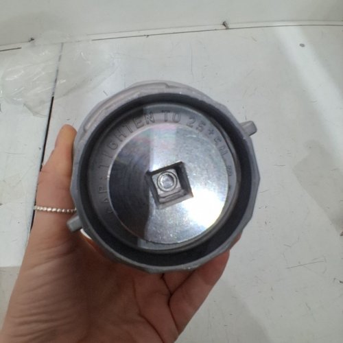OIL FILTER HOUSING CAP ASSEMBLY WITH OIL PLUG FOR SELECT TOYOTA MODELS - GRAY - (MODEL:15620-31060 15643-31050) image 4
