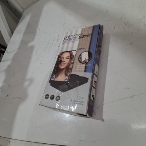 LED PORTABLE COSMETIC MIRROR - PINK image 6